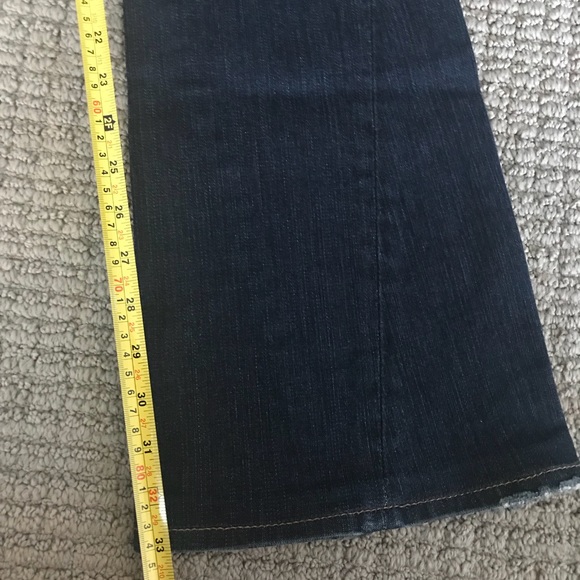True Religion Jeans with original distressed hem - Picture 6 of 6